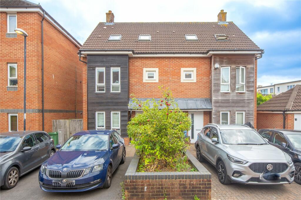 Additional property image - Harwood Square, Bristol, BS7