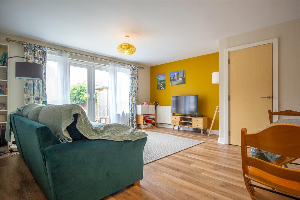 Additional property image - Harwood Square, Bristol, BS7