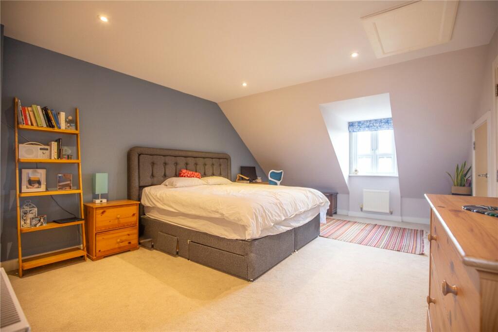 Additional property image - Harwood Square, Bristol, BS7