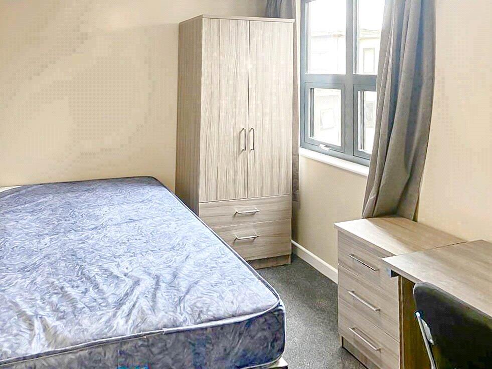 Additional property image - Stokes Croft, Bristol, BS1