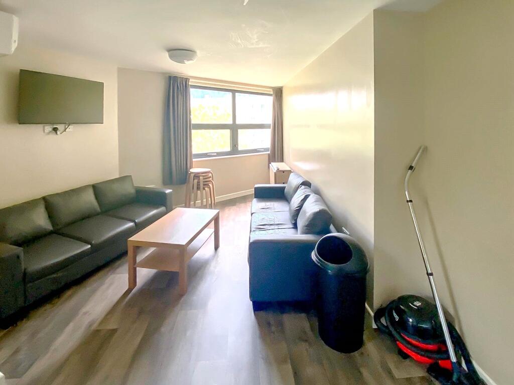 Additional property image - Stokes Croft, Bristol, BS1