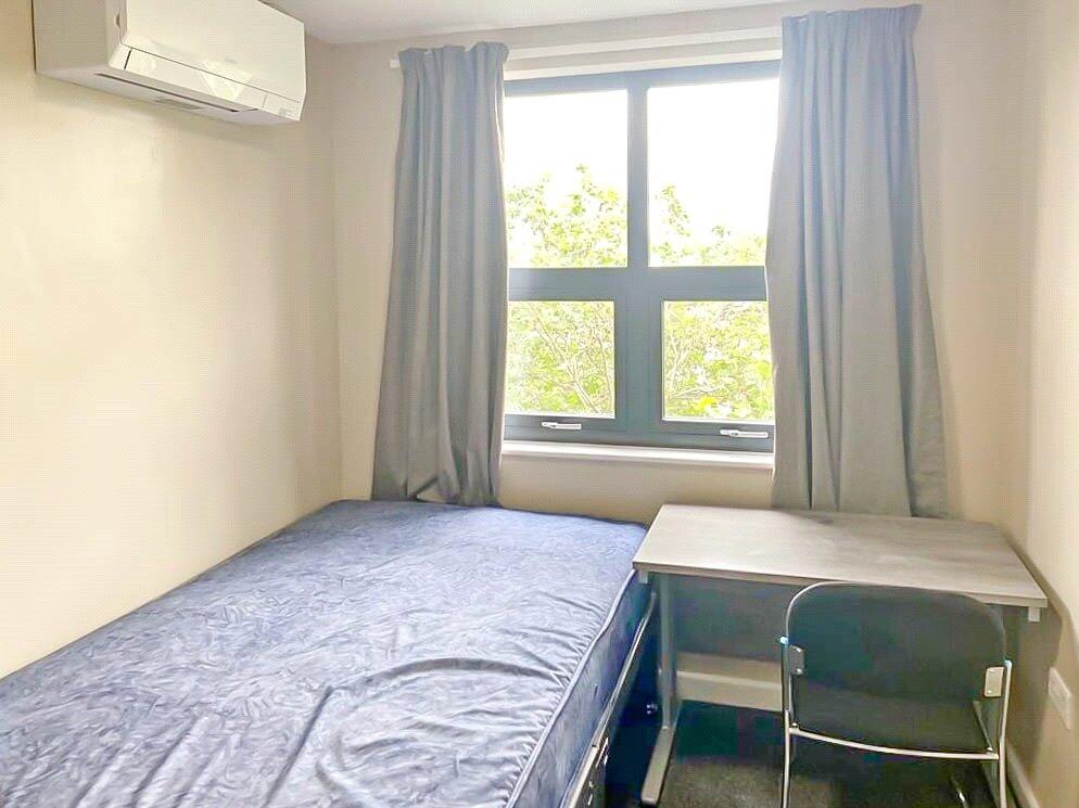 Additional property image - Stokes Croft, Bristol, BS1