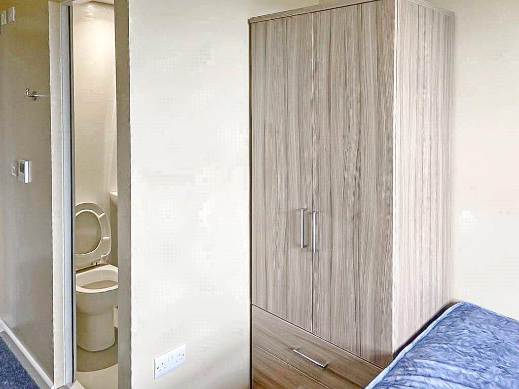 Additional property image - Stokes Croft, Bristol, BS1