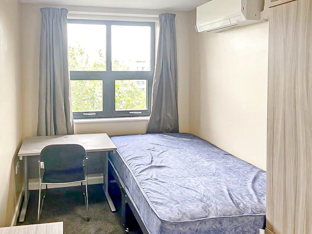 Additional property image - Stokes Croft, Bristol, BS1