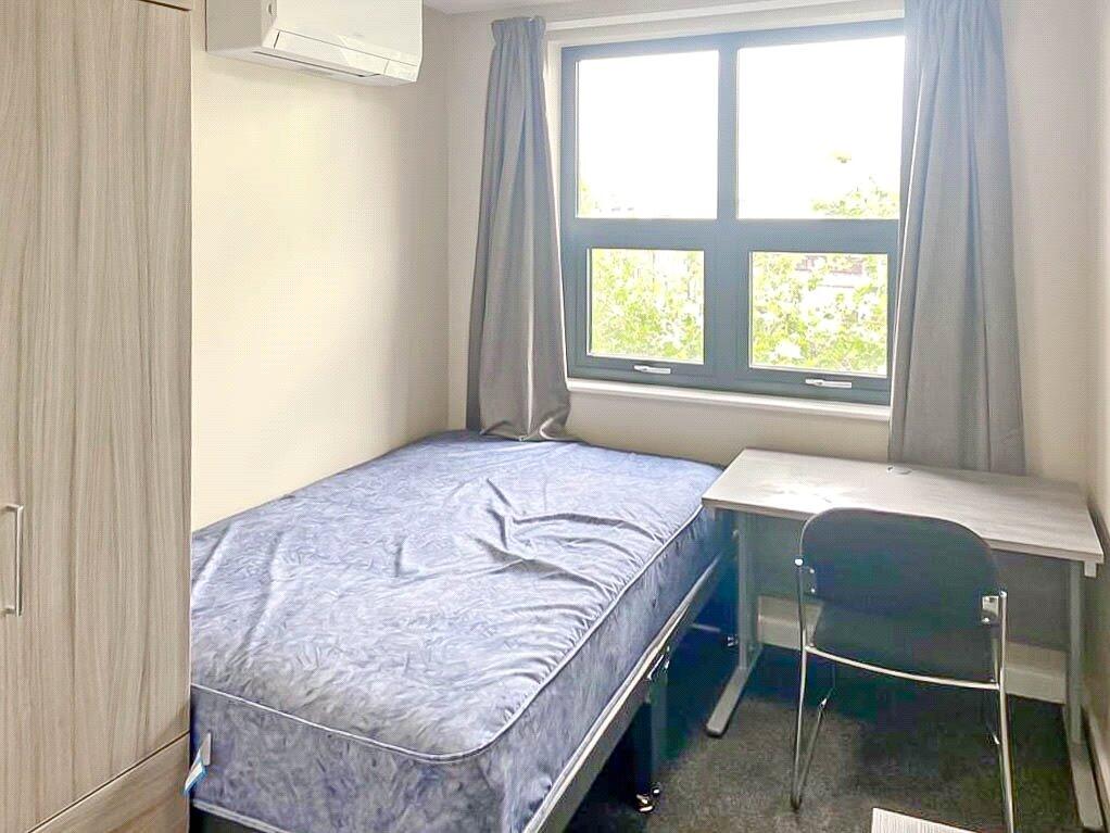 Additional property image - Stokes Croft, Bristol, BS1