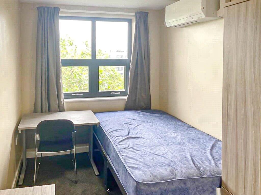 Additional property image - Stokes Croft, Bristol, BS1
