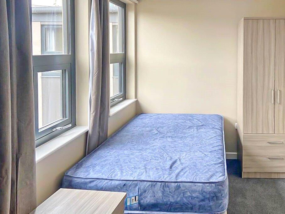 Additional property image - Stokes Croft, Bristol, BS1