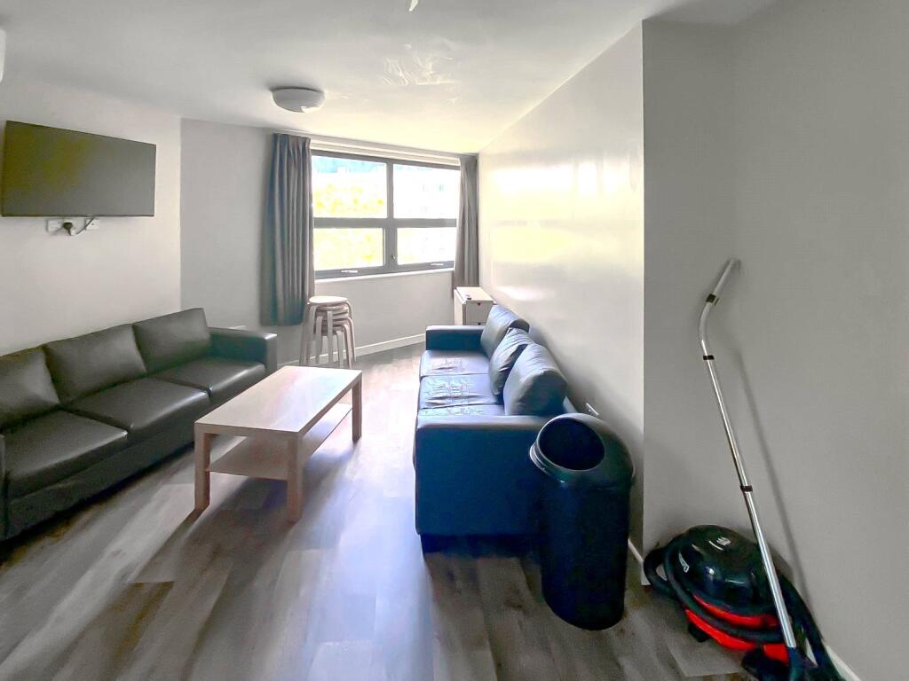 Additional property image - Stokes Croft, Bristol, BS1