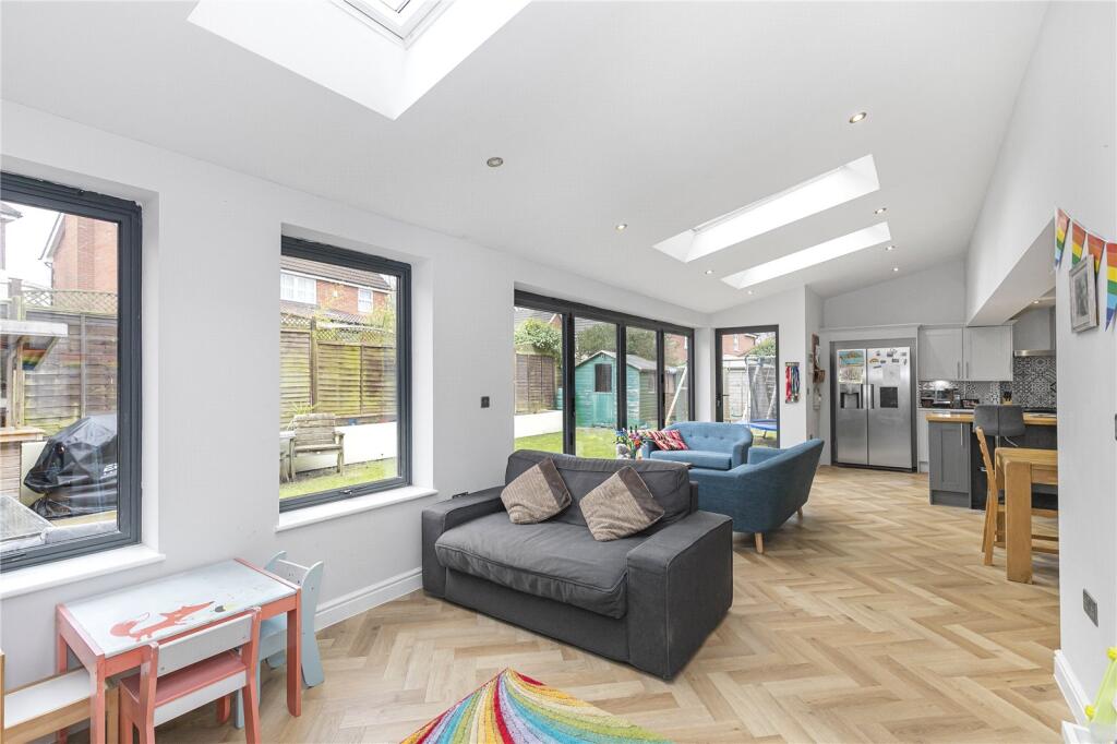 Additional property image - Pitlochry Close, Bristol, BS7