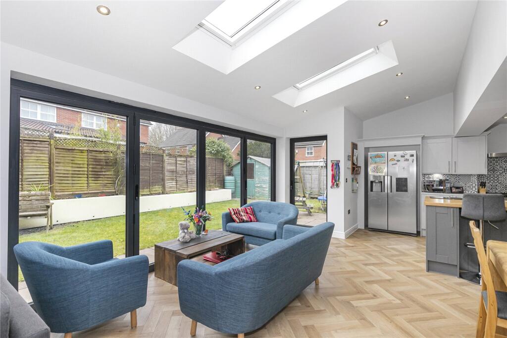 Additional property image - Pitlochry Close, Bristol, BS7