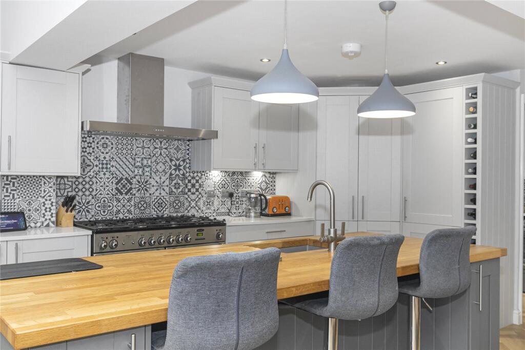 Additional property image - Pitlochry Close, Bristol, BS7