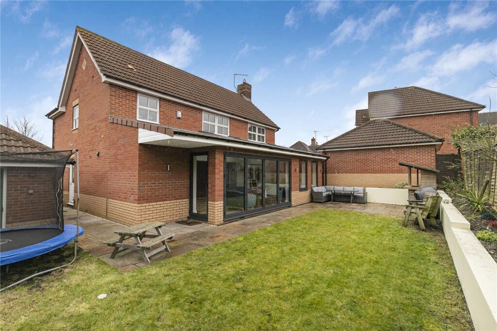Additional property image - Pitlochry Close, Bristol, BS7