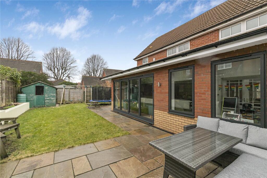 Additional property image - Pitlochry Close, Bristol, BS7