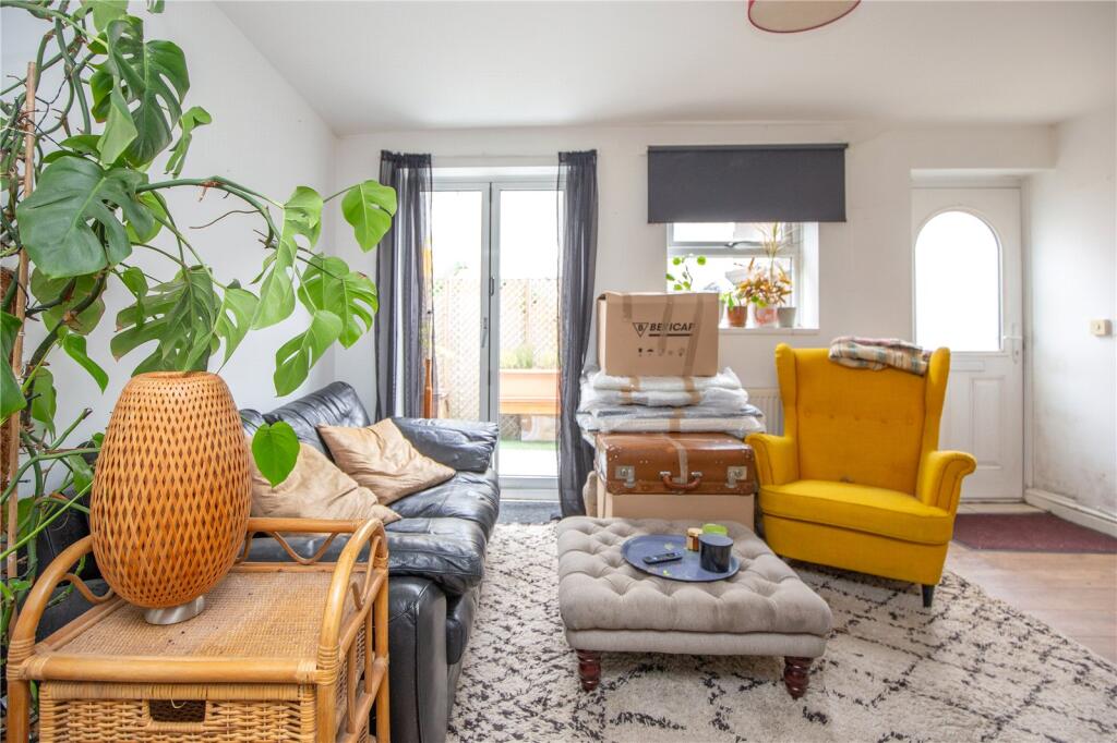 Main image of property: Gloucester Road, Horfield, Bristol, BS7