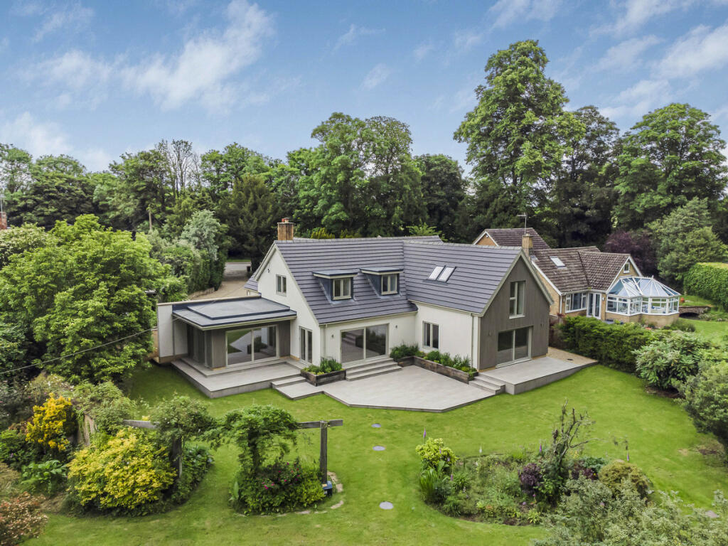 5 bedroom detached house for sale in Abingdon Road, Burcot, OX14