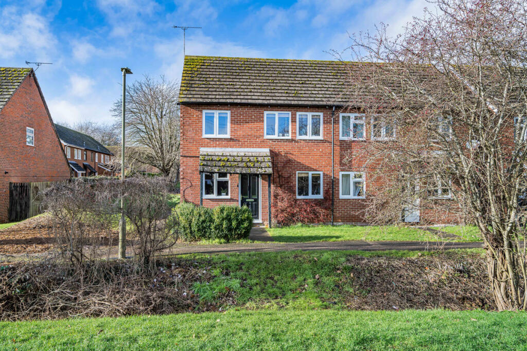 Main image of property: Beaufort Close, Didcot, OX11