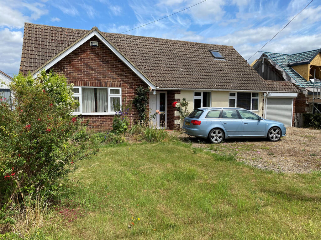 Main image of property: Fieldside, Upton, OX11
