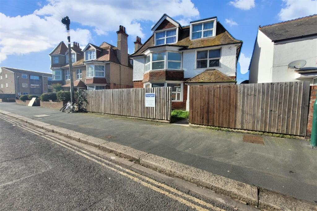 Main image of property: Park Road, Bognor Regis, PO21