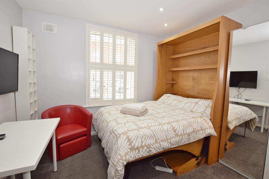 Main image of property: Keedwell House, 69 London Road, Bognor Regis, PO21