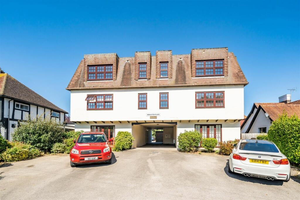 1 bedroom flat for sale in Middleton Road, Middleton Place Middleton