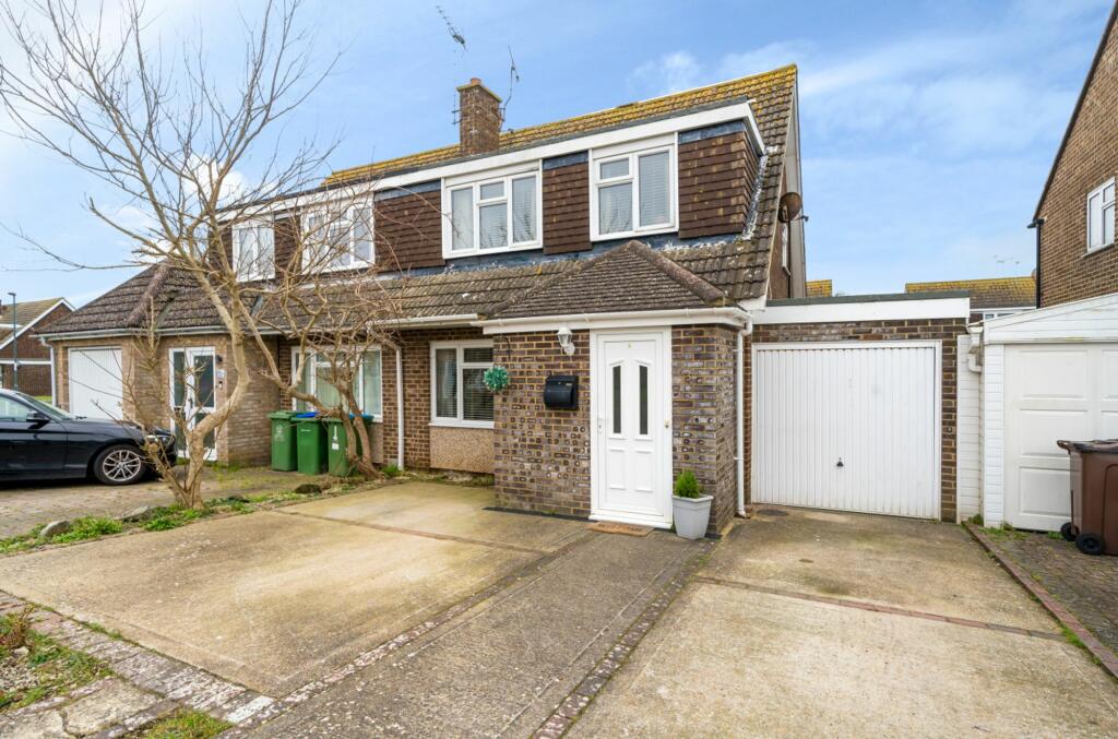 3 bedroom semidetached house for sale in Poulner Close, Felpham, PO22