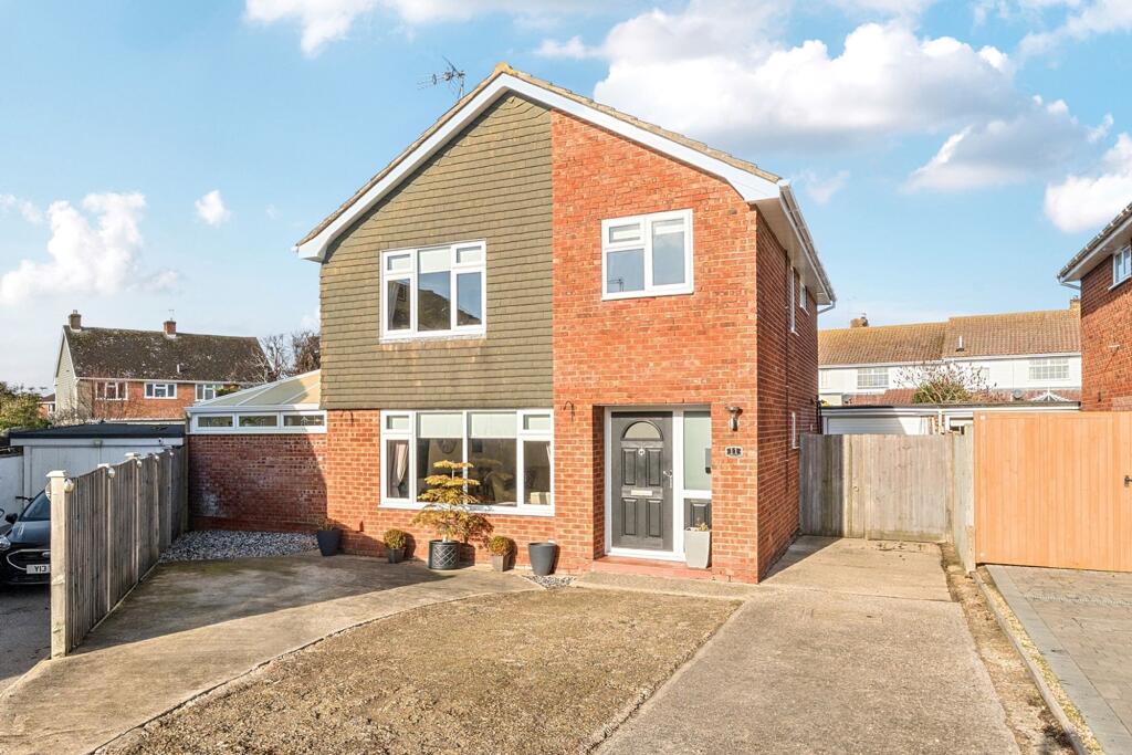Main image of property: Sarisbury Close, Felpham, PO22