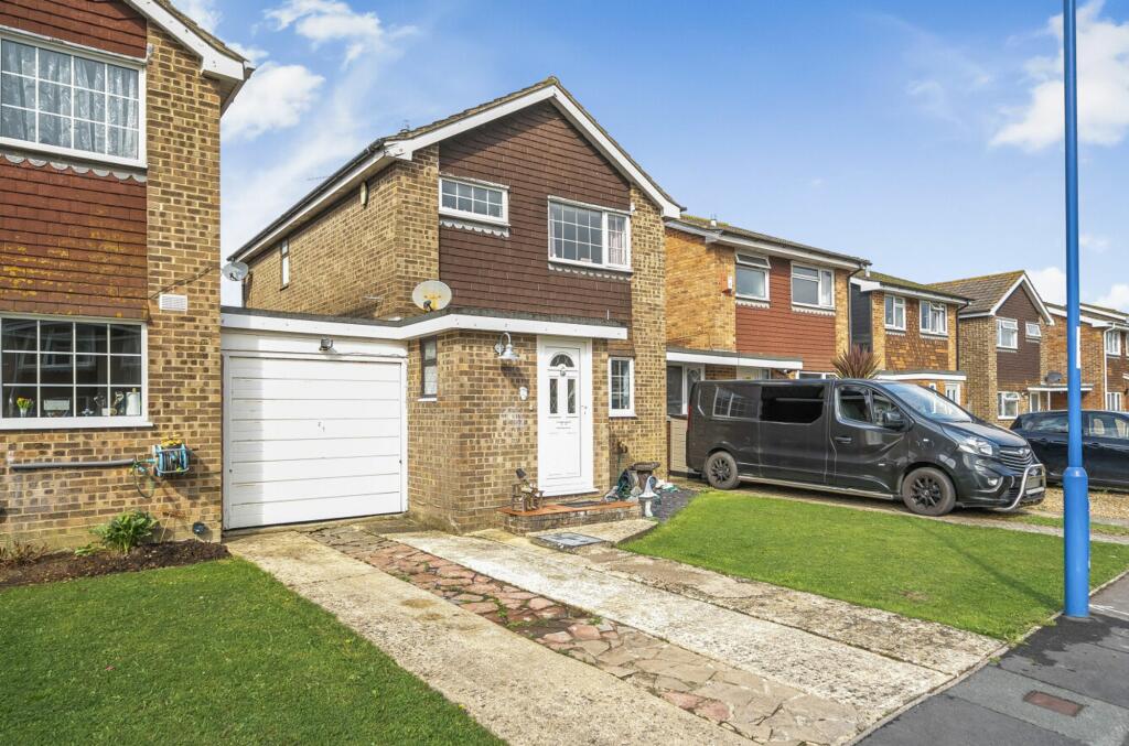 Main image of property: Gainsborough Drive, Selsey, PO20