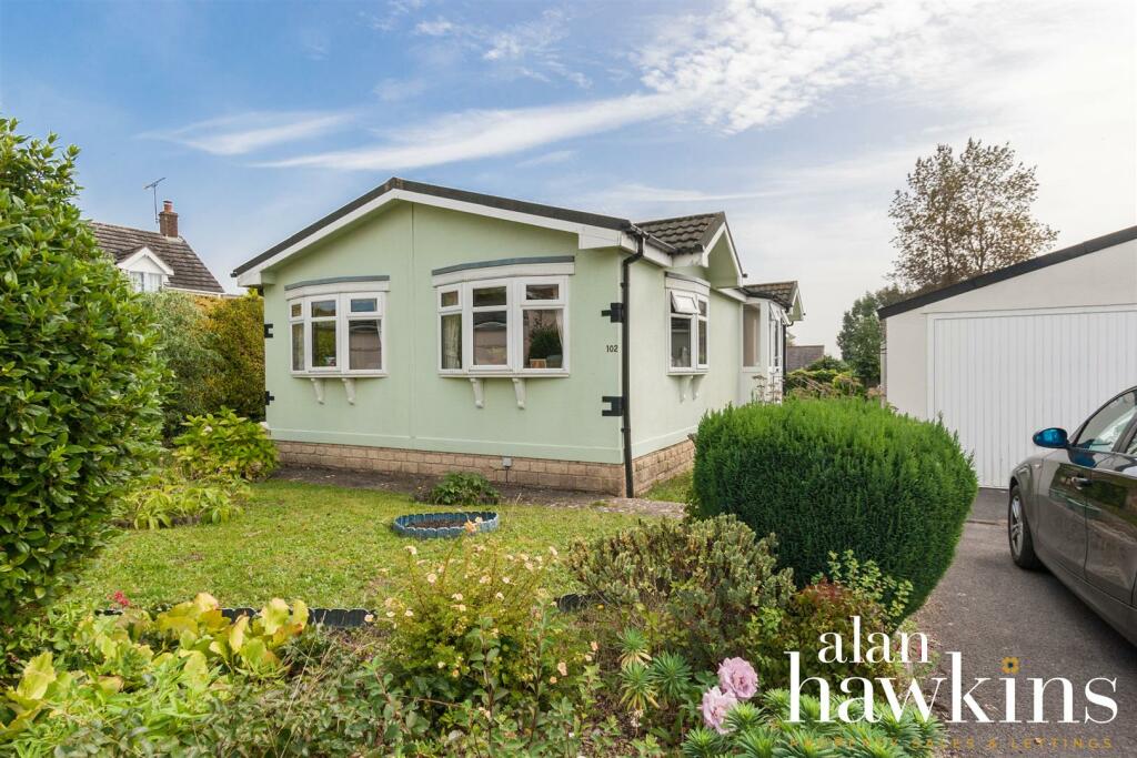 2 bedroom park home for sale in Lillybrook Estate, Lyneham SN15 4, SN15