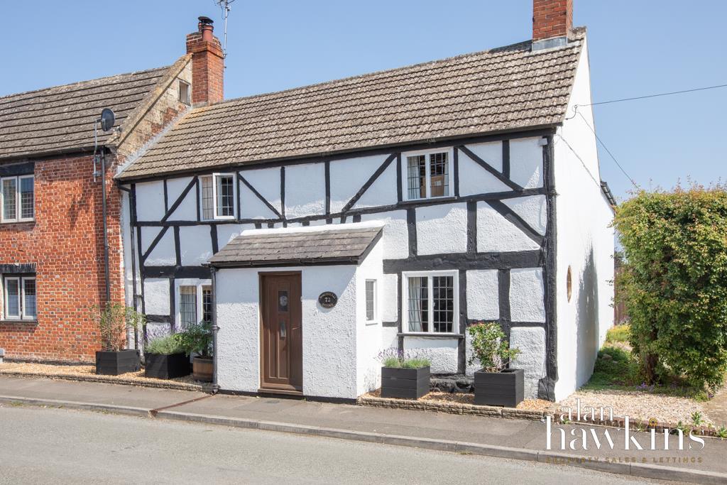 Main image of property: Bradenstoke SN15 4
