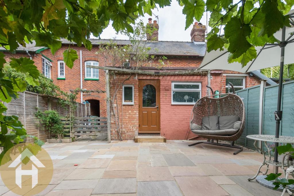 3 bedroom cottage for sale in New Road, Royal Wootton Bassett, SN4