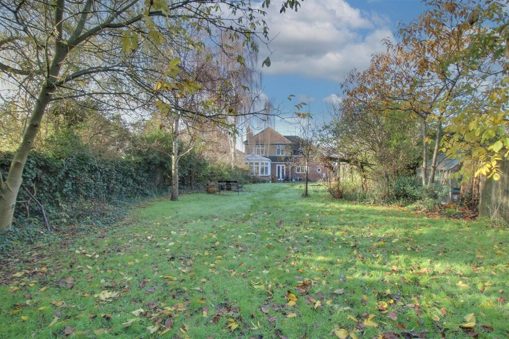 5 bedroom detached house for sale in London Road, Chatteris, PE16
