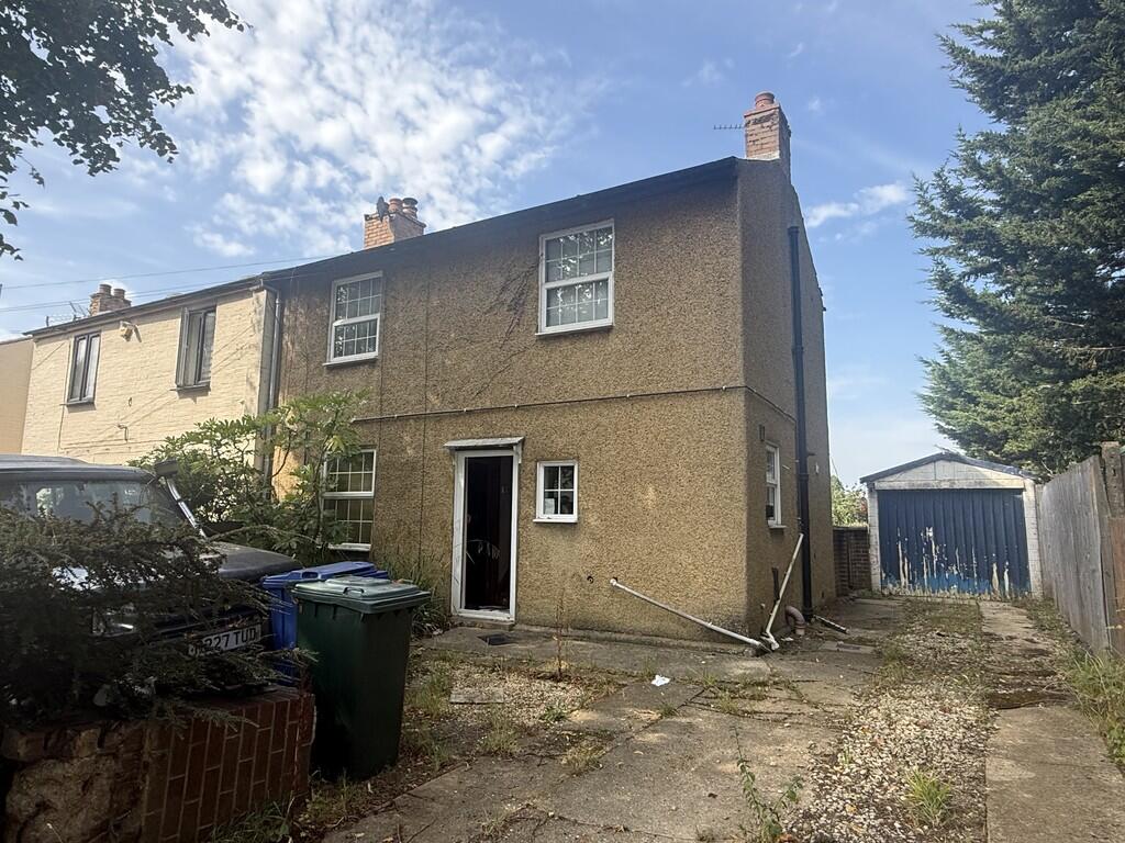 Main image of property: St Georges Cresent, Banbury