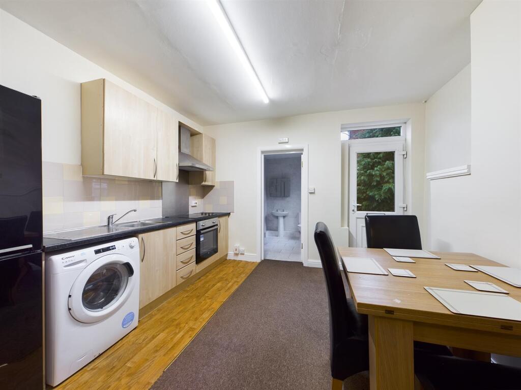 Main image of property: Middlewood Road, Sheffield