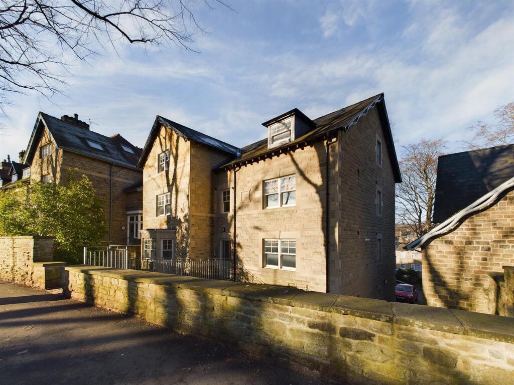 Main image of property: Apt 1 Sandbeck Court, 124 Psalter Lane, Sheffield