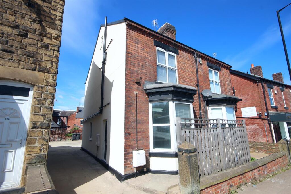 Main image of property: First Floor Flat, 818 Ecclesall Road, Sheffield, S11 8TD
