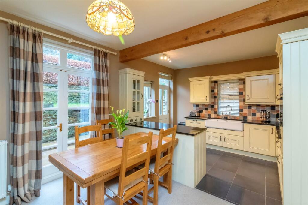 5 bedroom detached house for sale in Greystones Road, Greystones