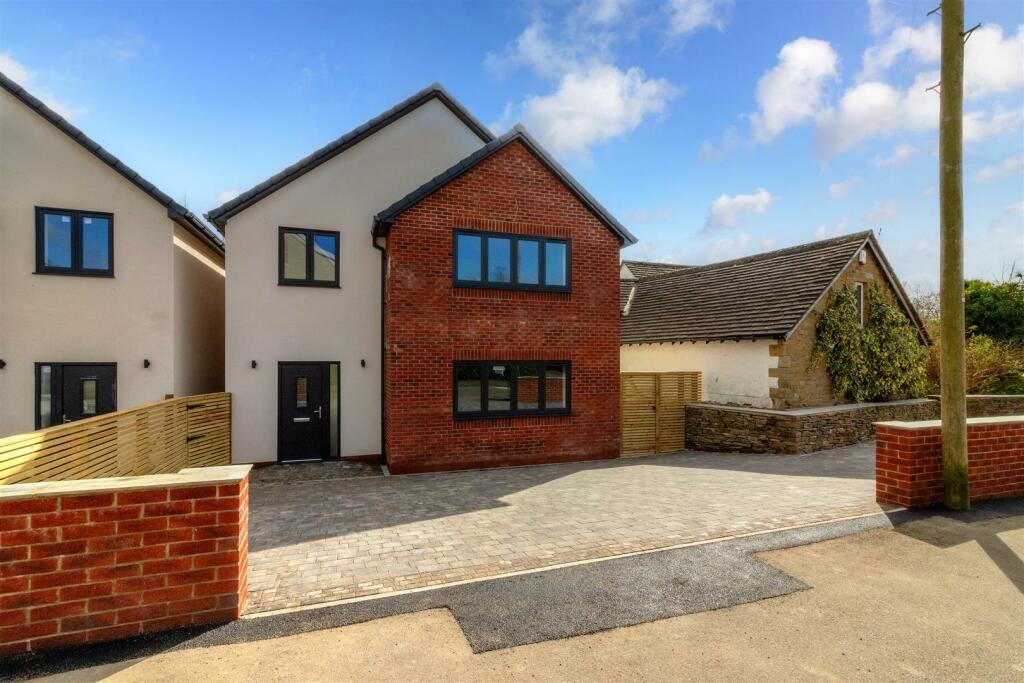4 bedroom house for sale in Edmund Avenue, Bradway, Sheffield, S17