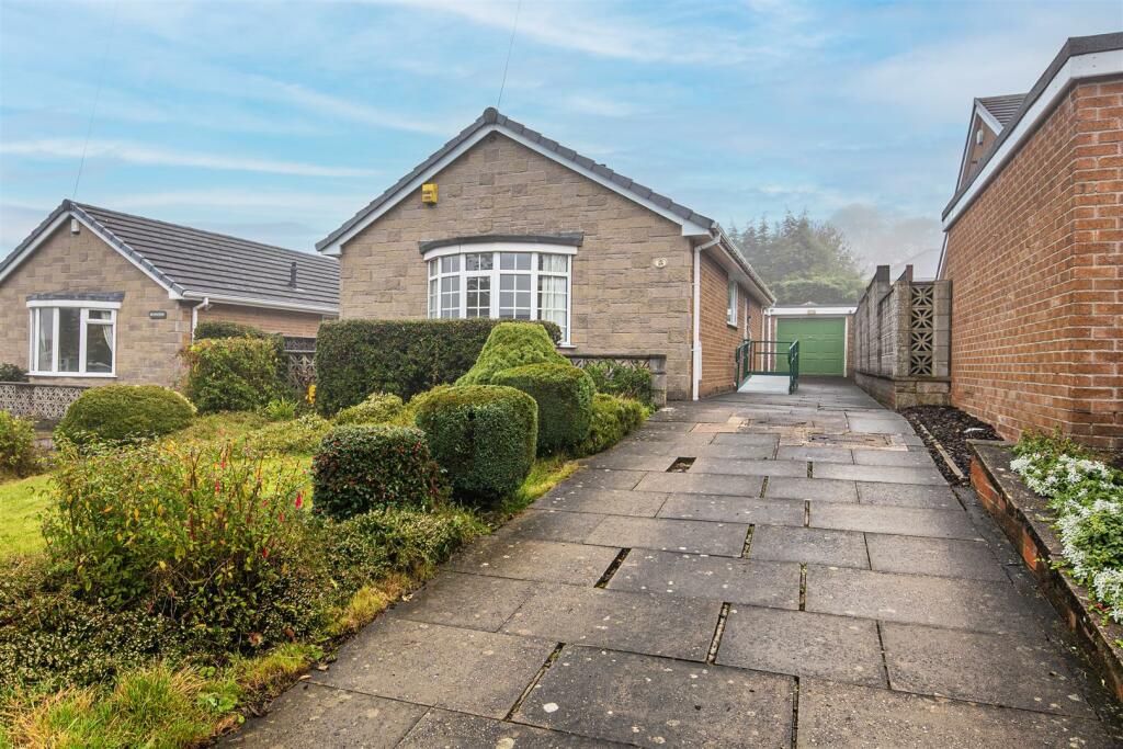 2 bedroom detached bungalow for sale in Chancet Wood View, Meadowhead S8