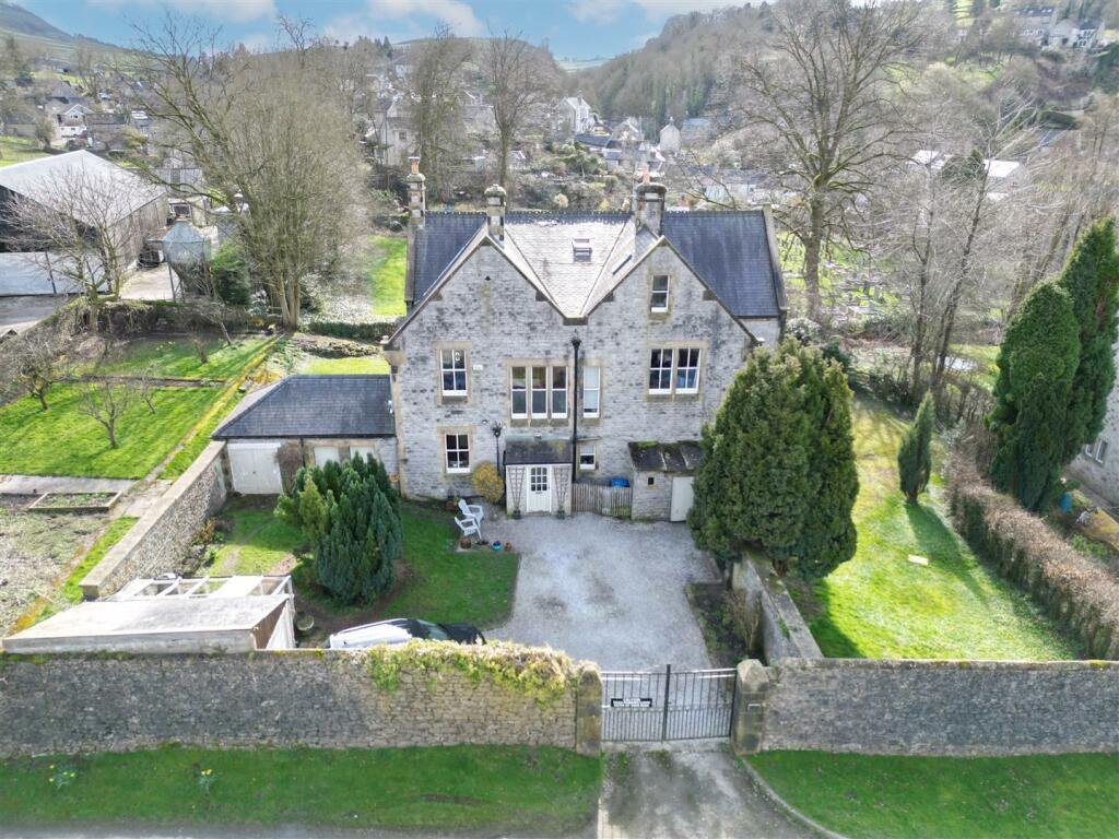 8 bedroom detached house for sale in Church Street, Bradwell, Hope