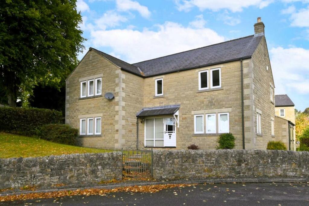 4 bedroom detached house for sale in Eaton Place, Baslow, Bakewell, DE45