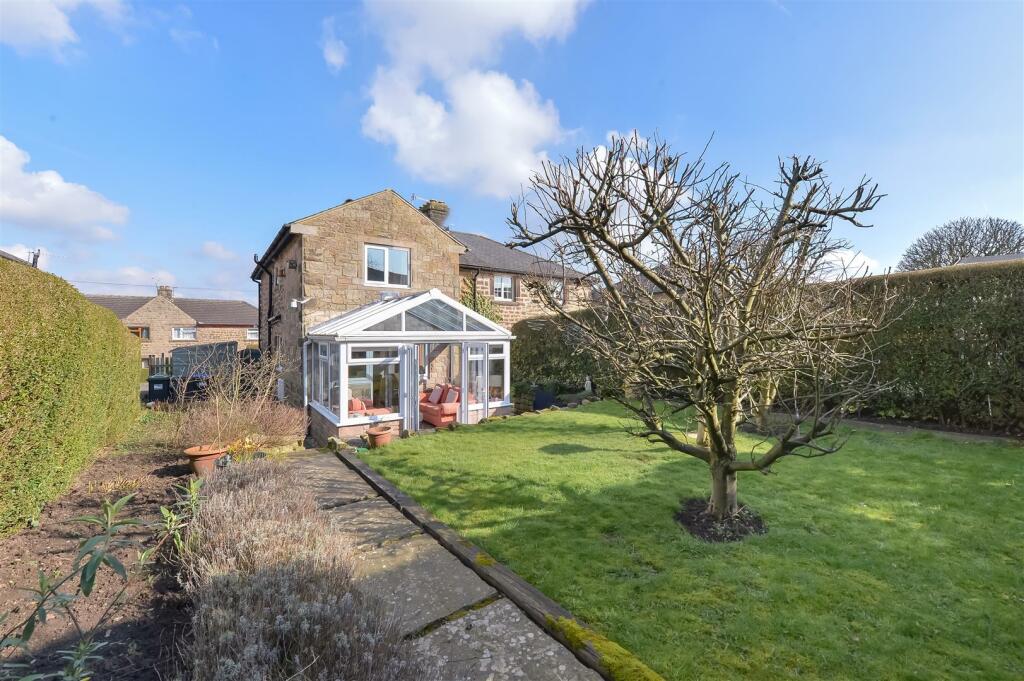 4 bedroom semidetached house for sale in Burton Edge, Bakewell, DE45