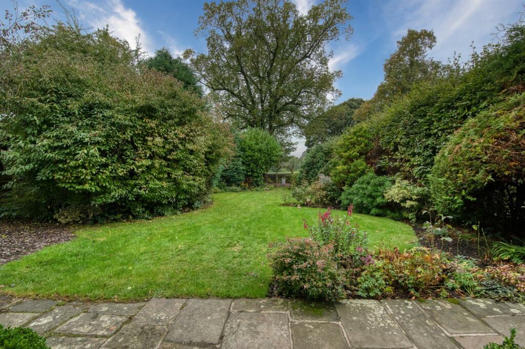 Additional property image - Baslow Road, Bakewell