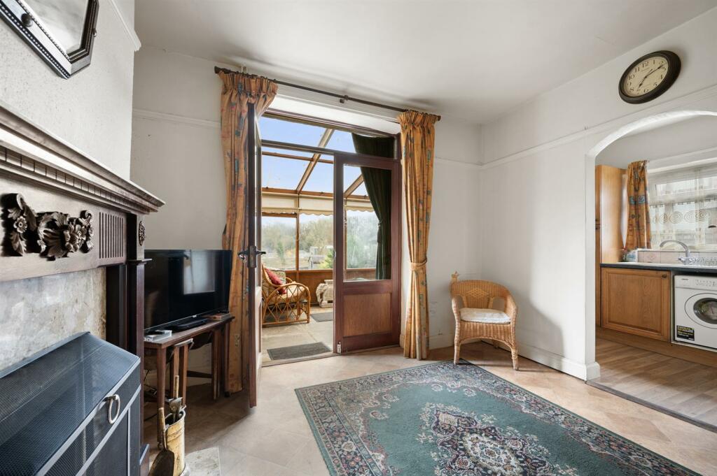 Additional property image - Lakeside, Bakewell