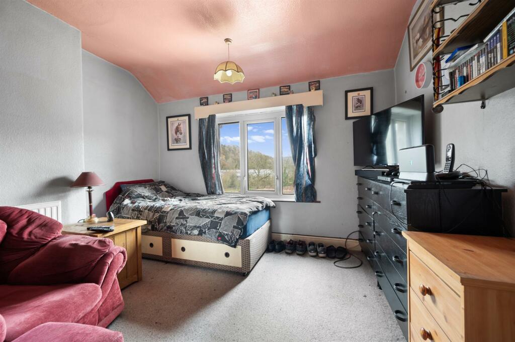 Additional property image - Lakeside, Bakewell