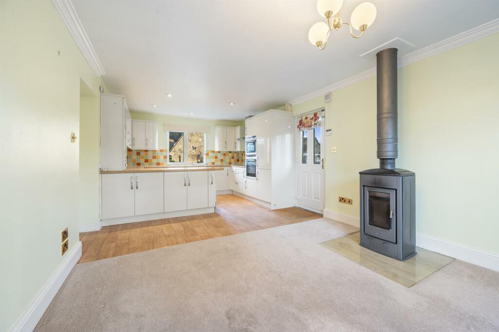Additional property image - Burton Close Drive, Haddon Road, Bakewell