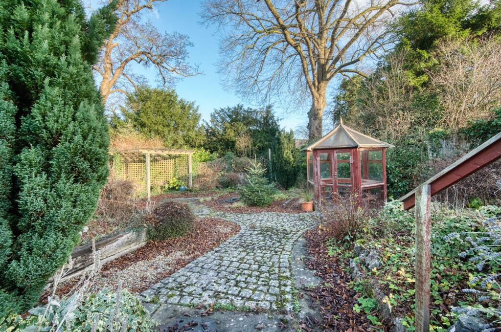 Additional property image - Burton Close Drive, Haddon Road, Bakewell