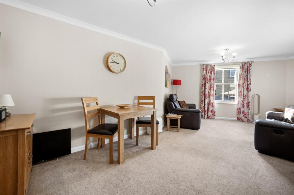 Additional property image - Matlock Street, Bakewell