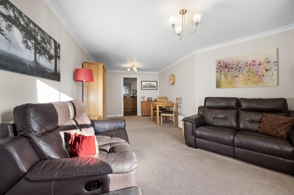 Additional property image - Matlock Street, Bakewell