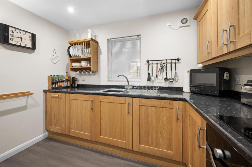 Additional property image - Matlock Street, Bakewell