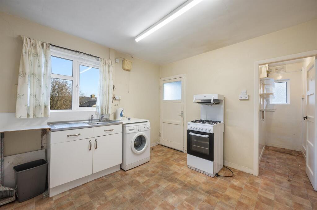 Additional property image - Stoney Close, Bakewell